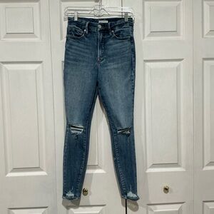 🤎 Good American Blue Distressed Denim Skinny Jeans - Size 4 / 27